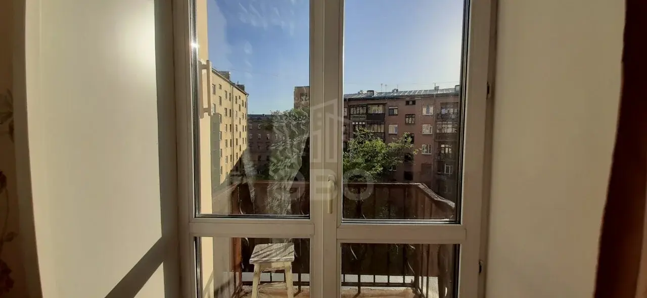 однокомнатная квартира в Санкт-Петербурге по адресу: Декабристов ул., 29