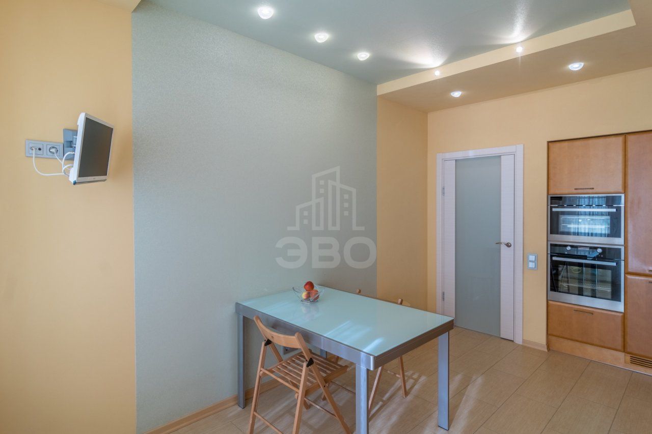 четырехкомнатная квартира в Санкт-Петербурге по адресу: Дубковское ш., 38