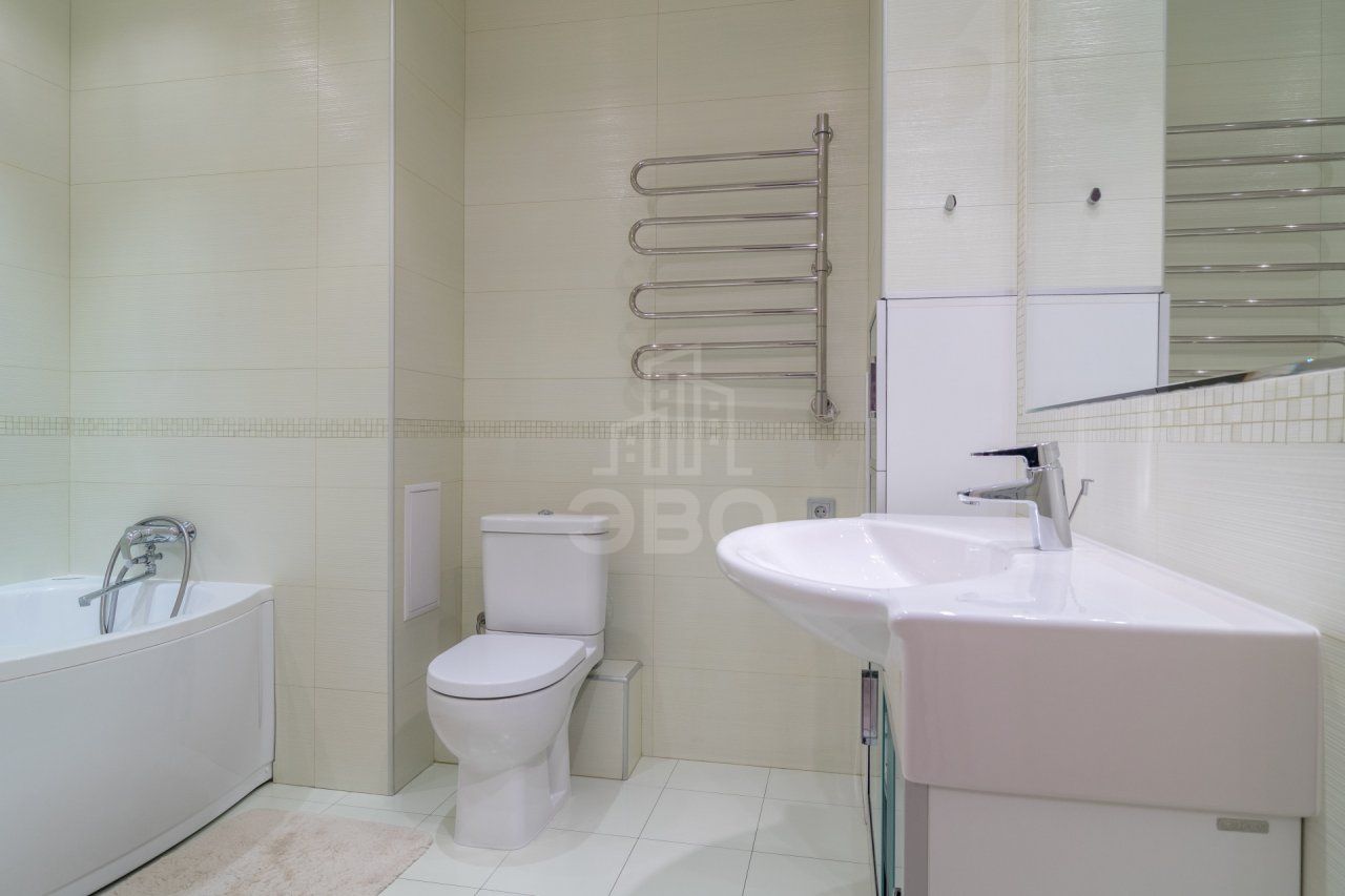 четырехкомнатная квартира в Санкт-Петербурге по адресу: Дубковское ш., 38