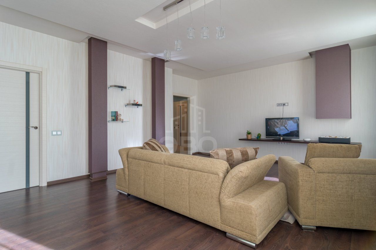 четырехкомнатная квартира в Санкт-Петербурге по адресу: Дубковское ш., 38