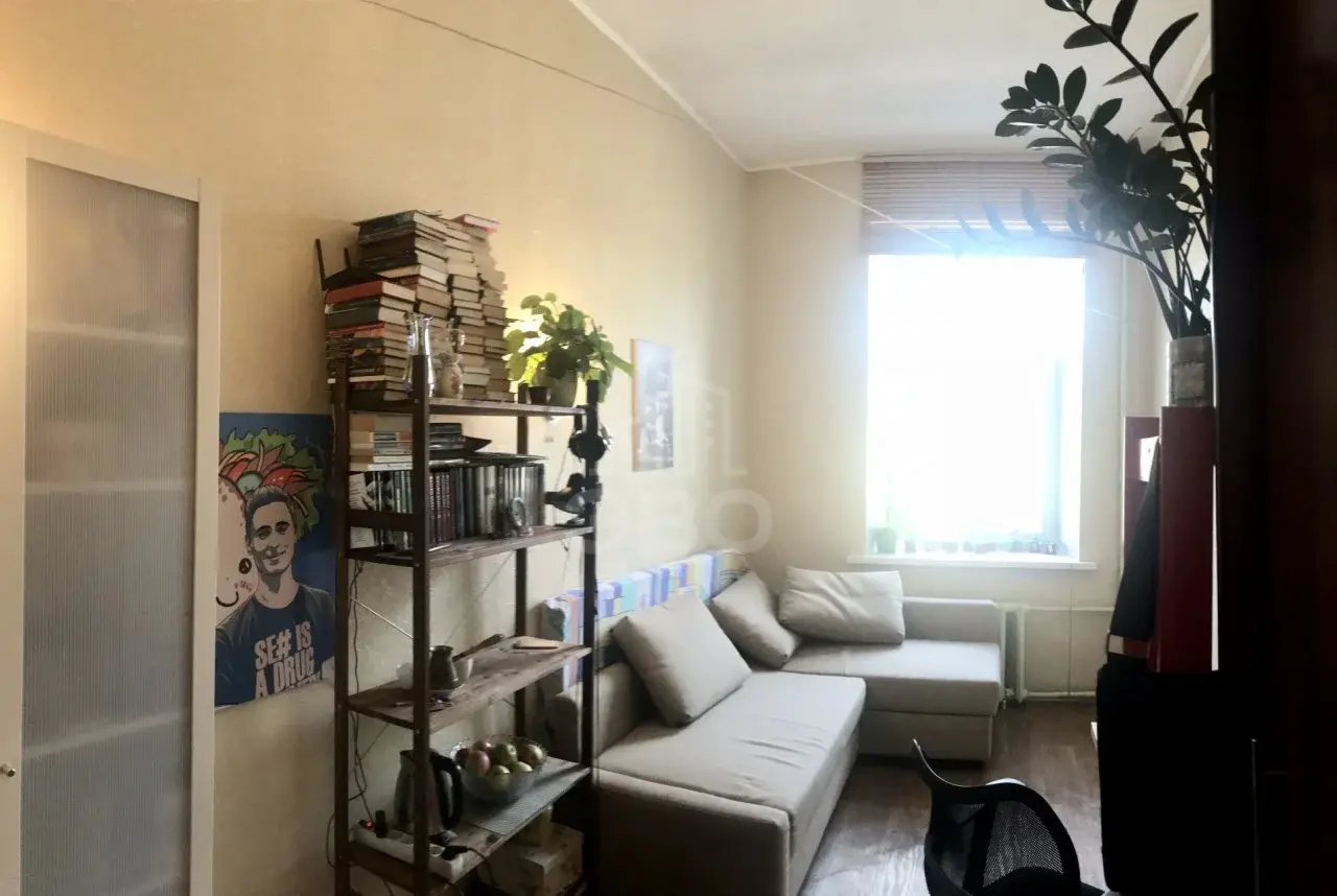 комната в Санкт-Петербурге по адресу: Серпуховская ул., 7