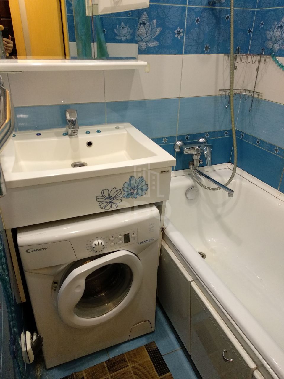 однокомнатная квартира в Санкт-Петербурге по адресу: Димитрова ул., 18, к 5