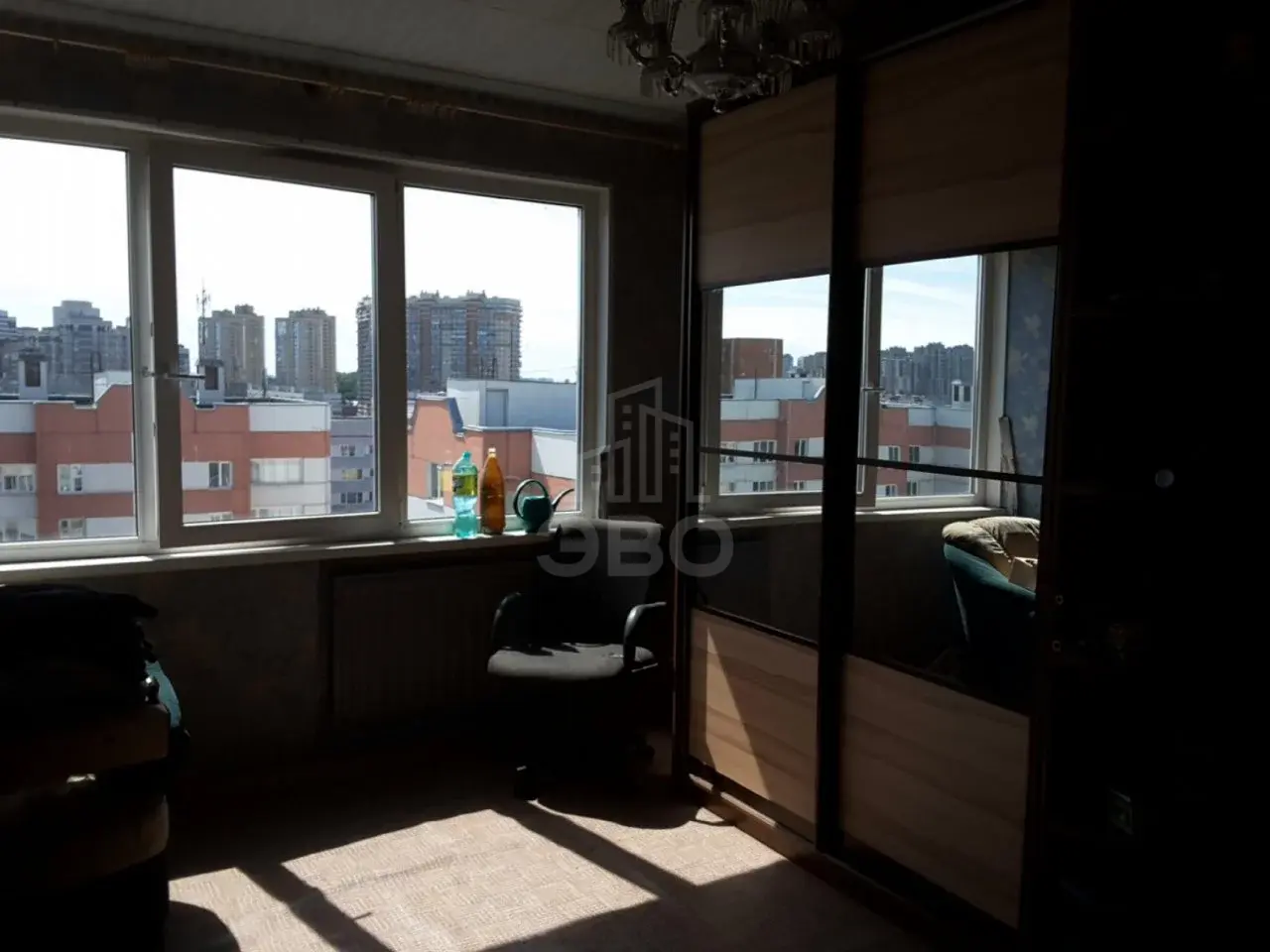трехкомнатная квартира в Санкт-Петербурге по адресу: Композиторов ул., 33, к 3