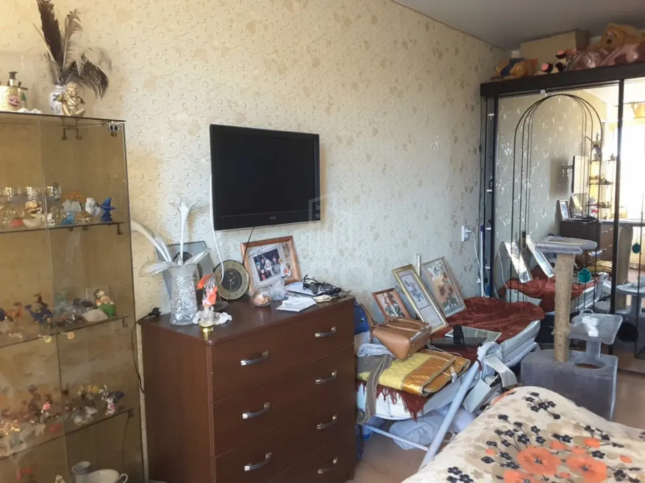 трехкомнатная квартира в Санкт-Петербурге по адресу: Композиторов ул., 33, к 3
