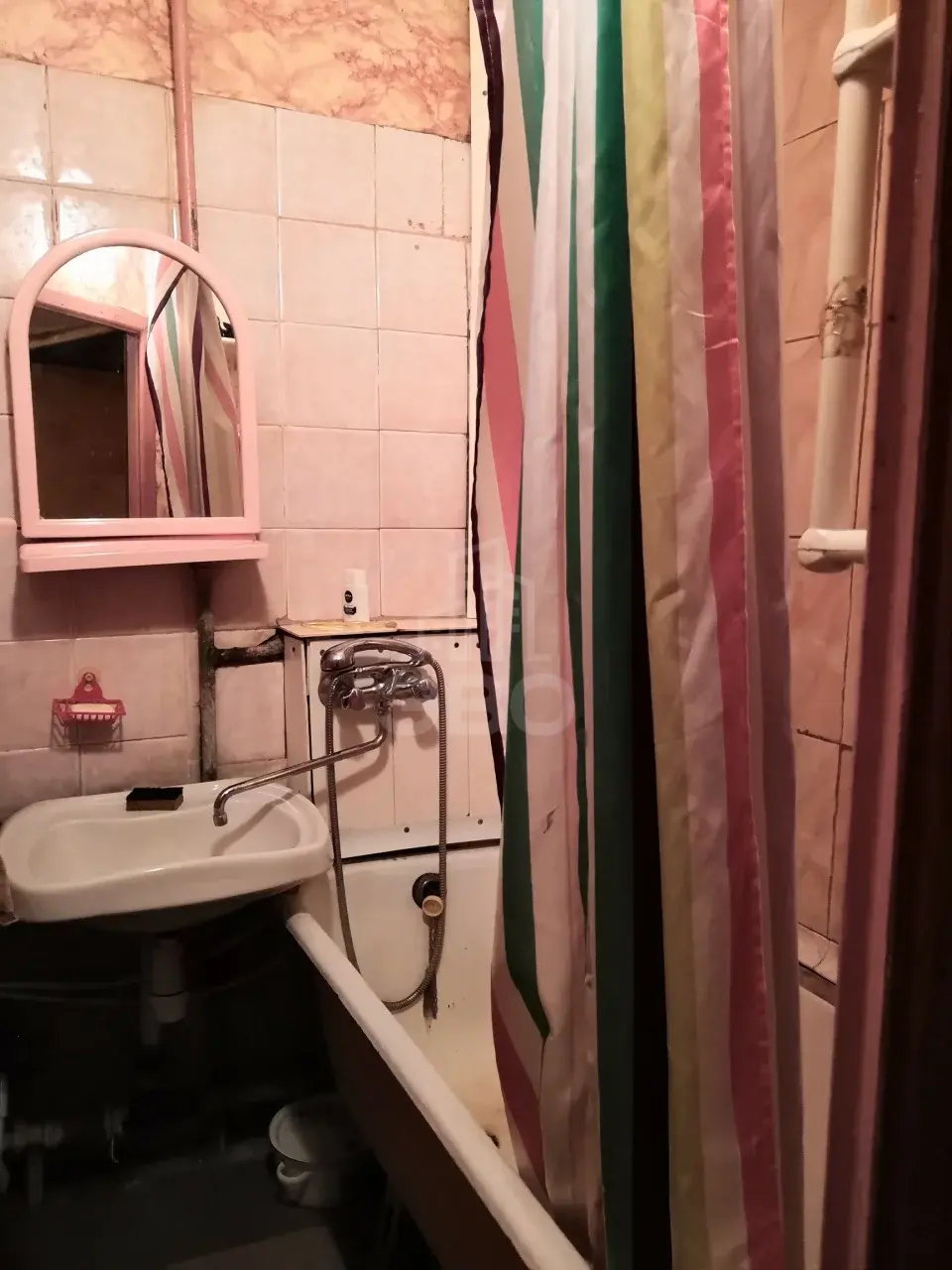 трехкомнатная квартира в Санкт-Петербурге по адресу: 15-я В.О. линия, 74