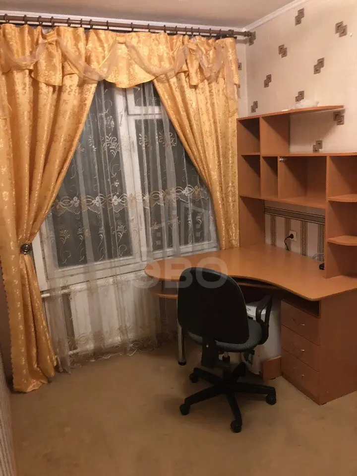 четырехкомнатная квартира в Санкт-Петербурге по адресу: Лени Голикова ул., 23, к 3