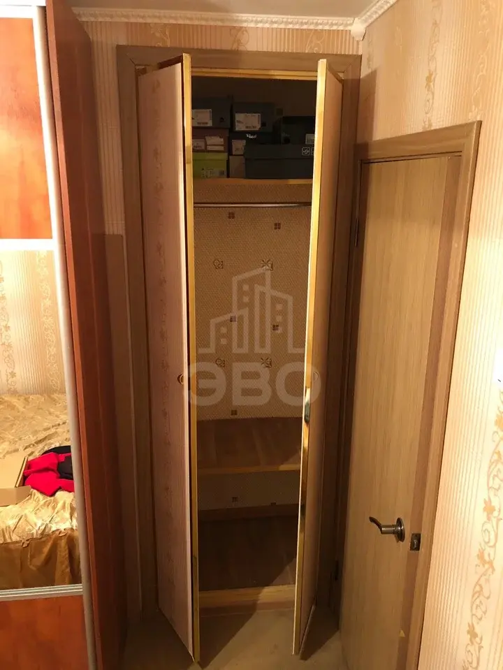 четырехкомнатная квартира в Санкт-Петербурге по адресу: Лени Голикова ул., 23, к 3