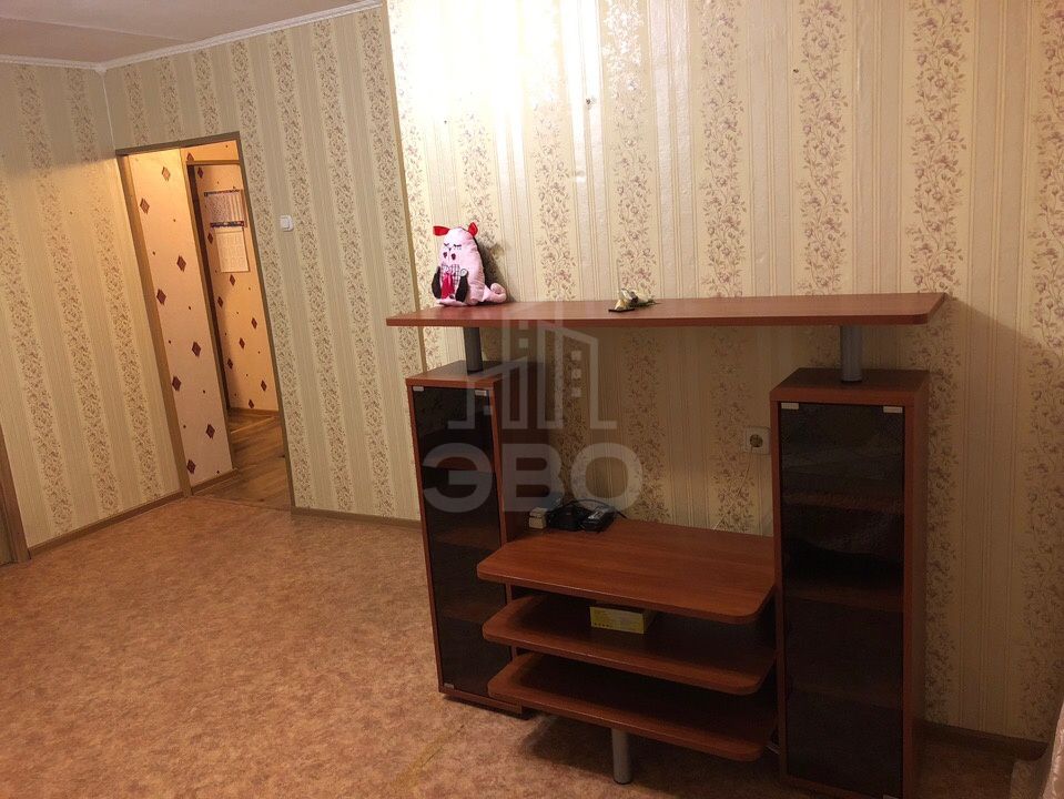 четырехкомнатная квартира в Санкт-Петербурге по адресу: Лени Голикова ул., 23, к 3