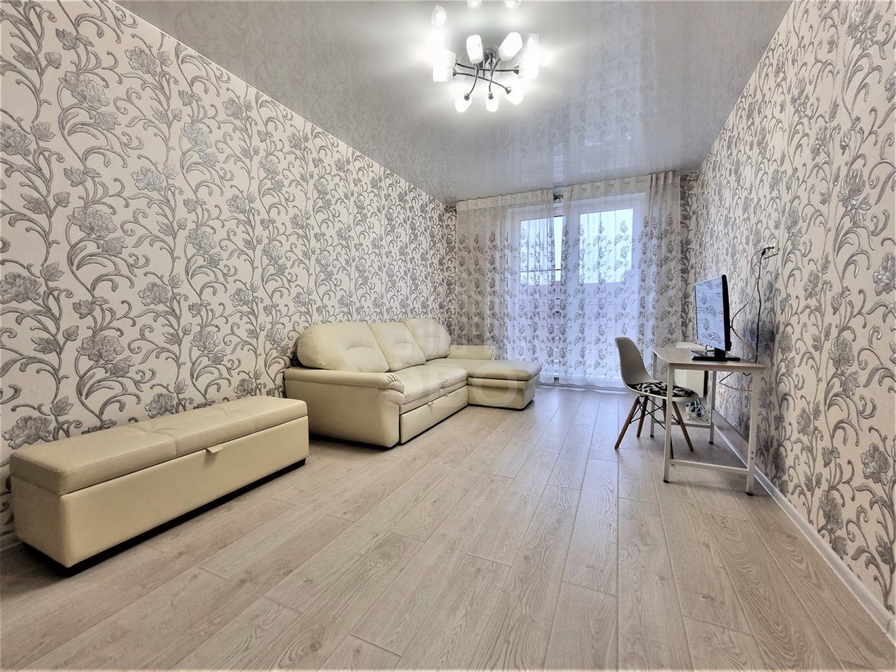 двухкомнатная квартира в Санкт-Петербурге по адресу: Кременчугская ул., 13, к 1