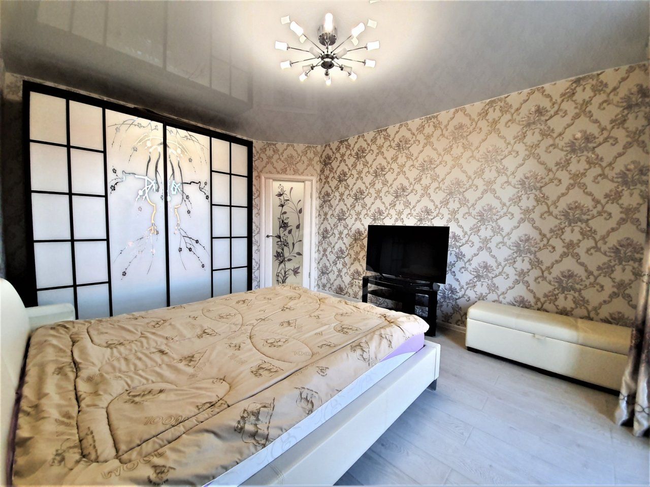 двухкомнатная квартира в Санкт-Петербурге по адресу: Кременчугская ул., 13, к 1