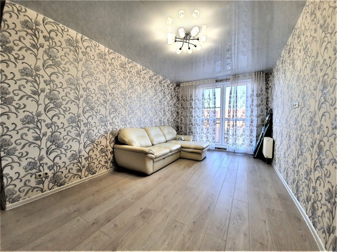 двухкомнатная квартира в Санкт-Петербурге по адресу: Кременчугская ул., 13, к 1