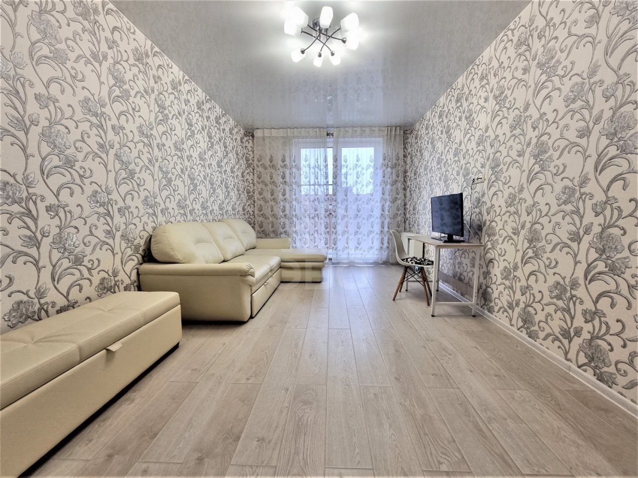 двухкомнатная квартира в Санкт-Петербурге по адресу: Кременчугская ул., 13, к 1