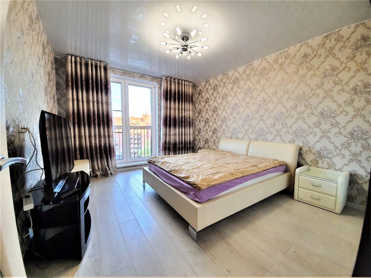 двухкомнатная квартира в Санкт-Петербурге по адресу: Кременчугская ул., 13, к 1