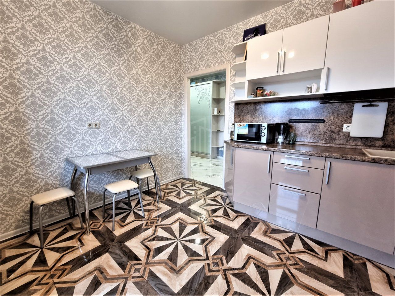 двухкомнатная квартира в Санкт-Петербурге по адресу: Кременчугская ул., 13, к 1