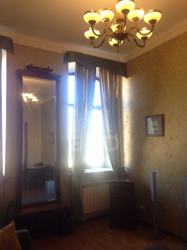 двухкомнатная квартира в Санкт-Петербурге по адресу: Захарьевская ул., 13