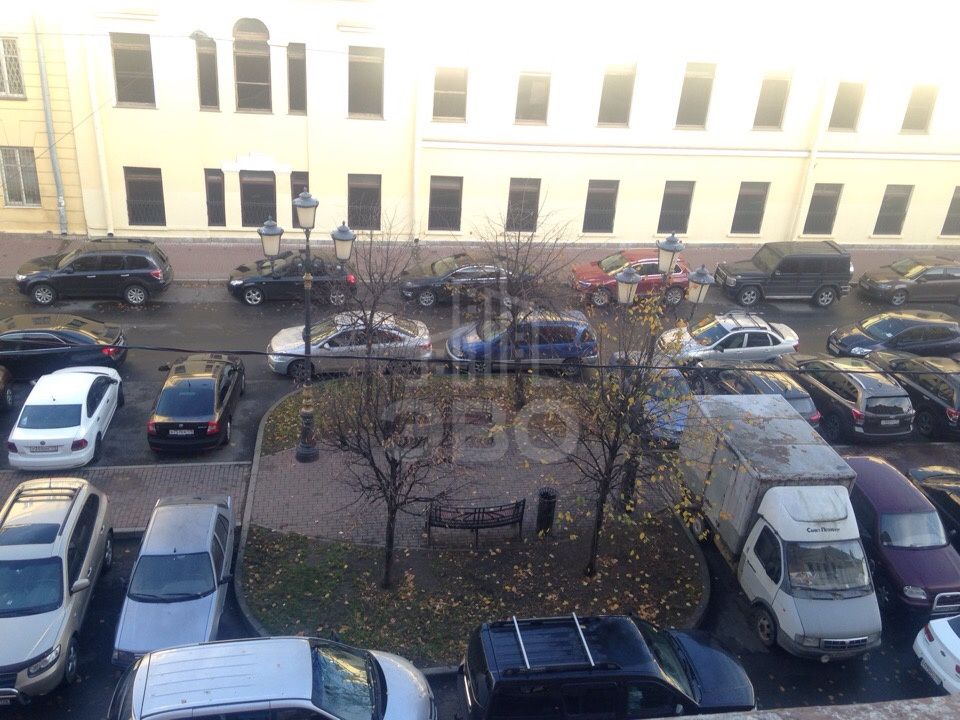 двухкомнатная квартира в Санкт-Петербурге по адресу: Захарьевская ул., 13