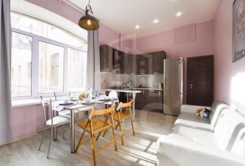 трехкомнатная квартира в Санкт-Петербурге по адресу: Жуковского ул., 22