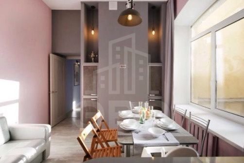 трехкомнатная квартира в Санкт-Петербурге по адресу: Жуковского ул., 22