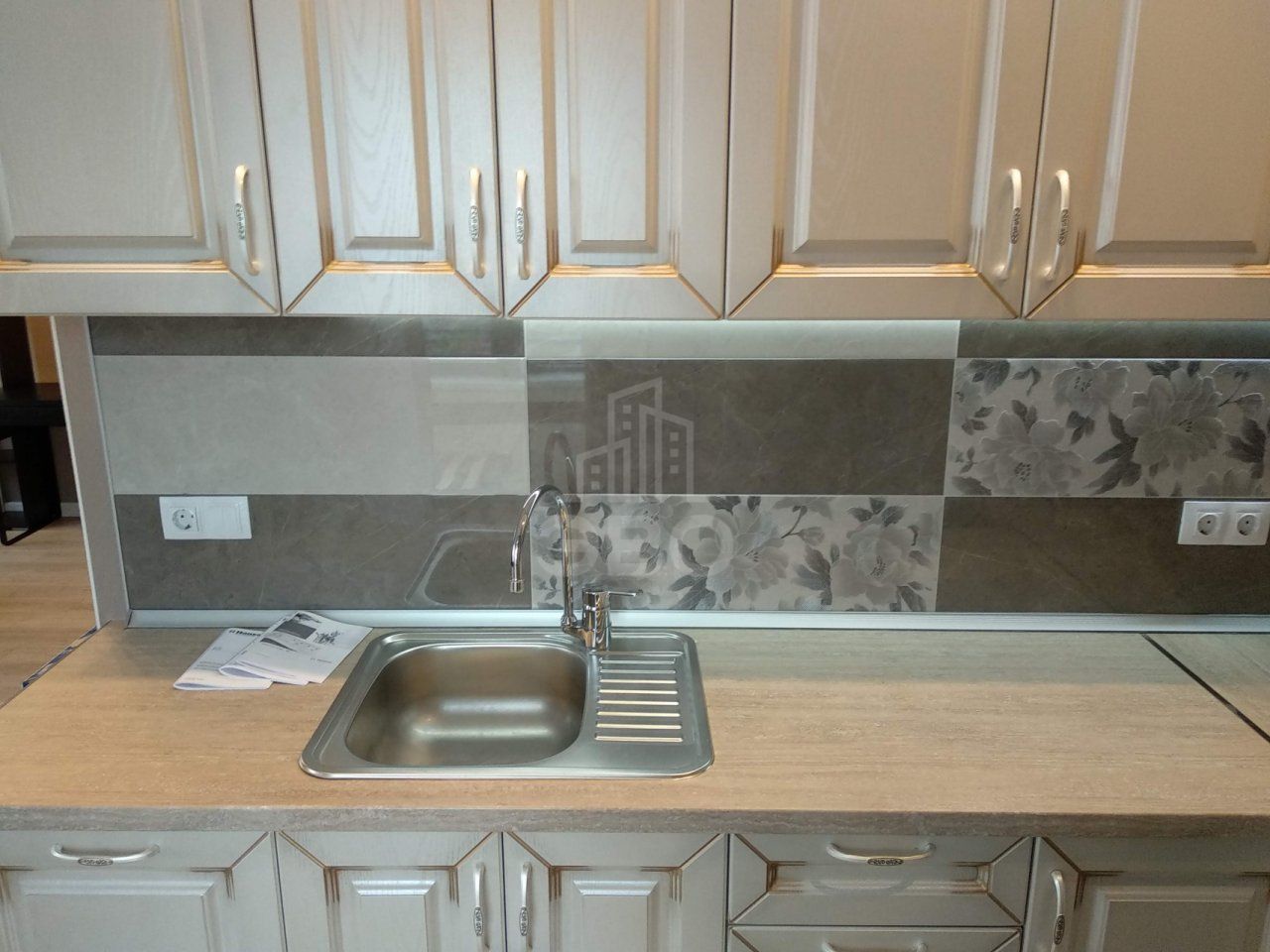 однокомнатная квартира в Санкт-Петербурге по адресу: Кременчугская ул., 13, к 1