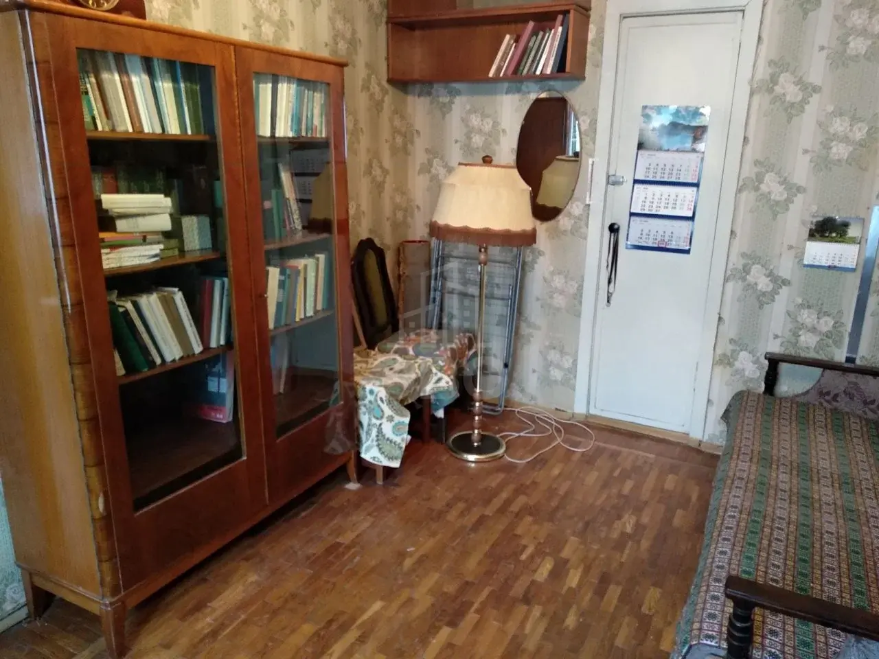 трехкомнатная квартира в Санкт-Петербурге по адресу: Кондратьевский пр-кт., 33