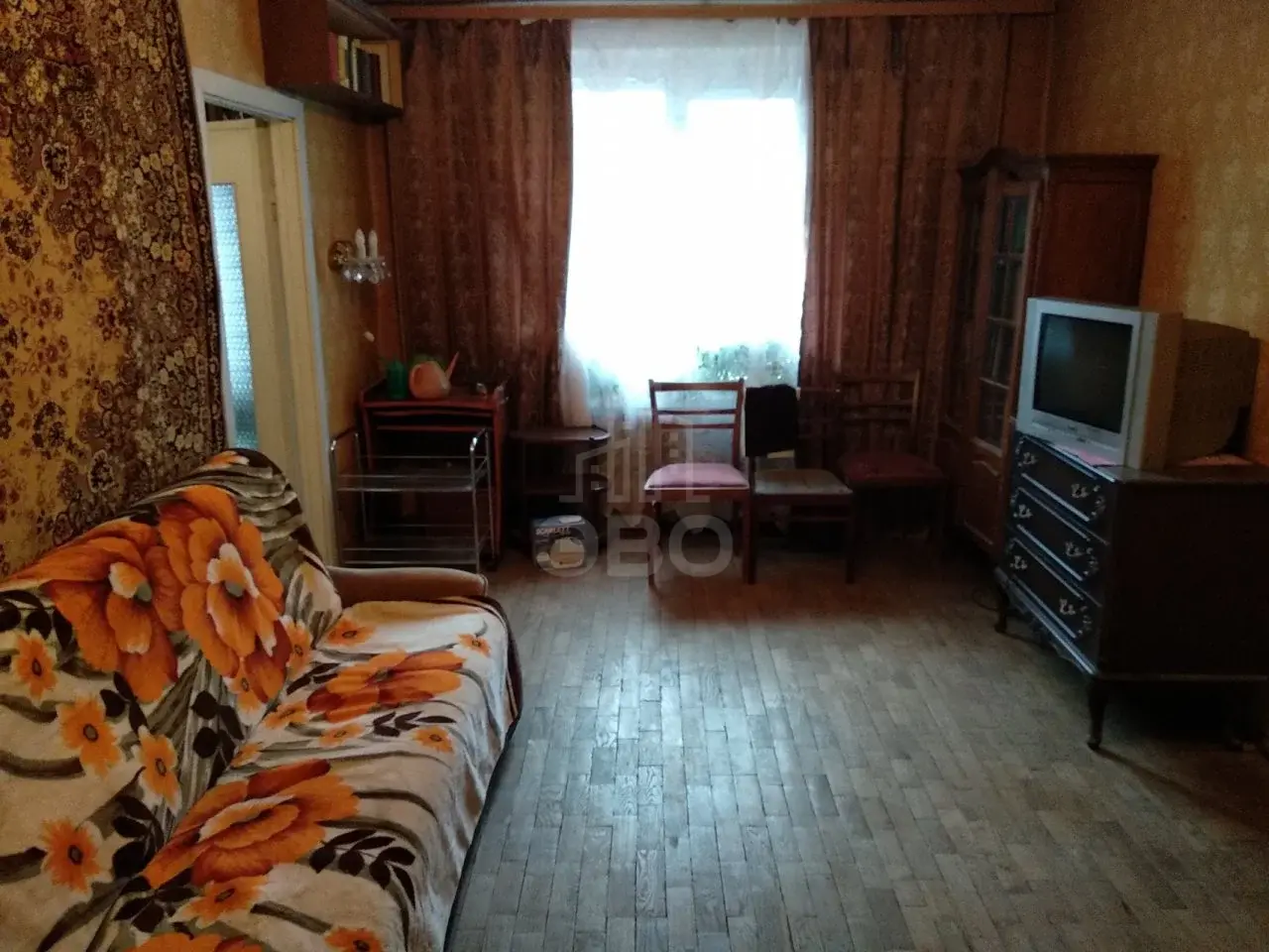 трехкомнатная квартира в Санкт-Петербурге по адресу: Кондратьевский пр-кт., 33