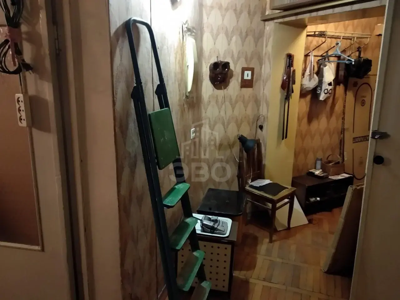 трехкомнатная квартира в Санкт-Петербурге по адресу: Кондратьевский пр-кт., 33