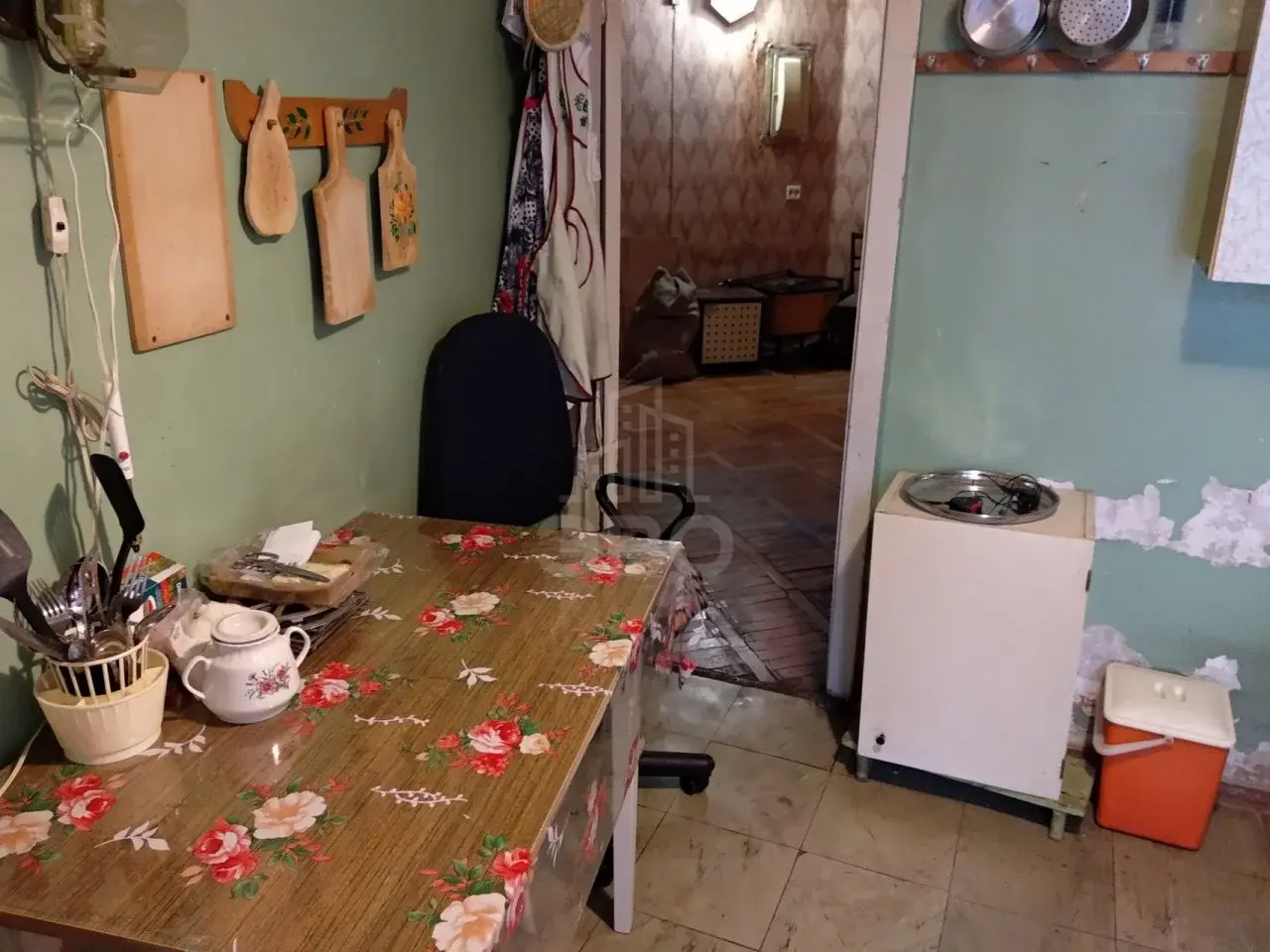 трехкомнатная квартира в Санкт-Петербурге по адресу: Кондратьевский пр-кт., 33