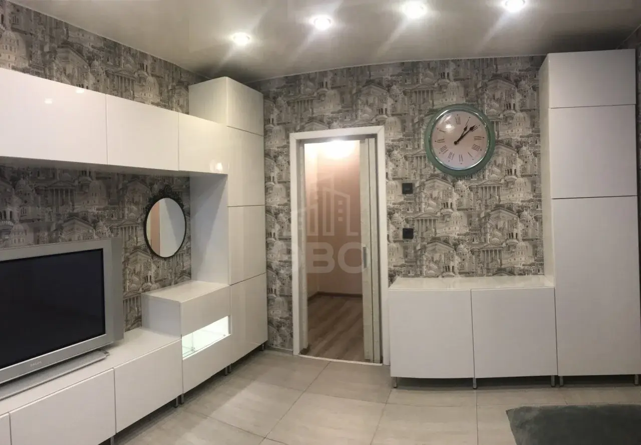 трехкомнатная квартира в Санкт-Петербурге по адресу: Культуры пр-кт., 25, к 4