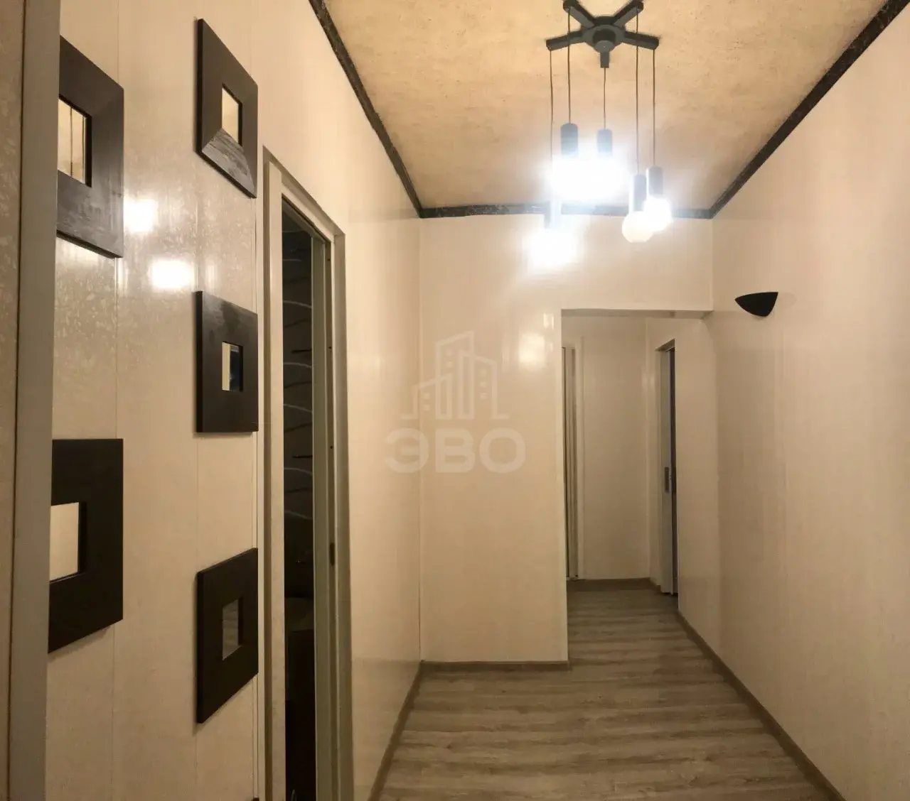 трехкомнатная квартира в Санкт-Петербурге по адресу: Культуры пр-кт., 25, к 4