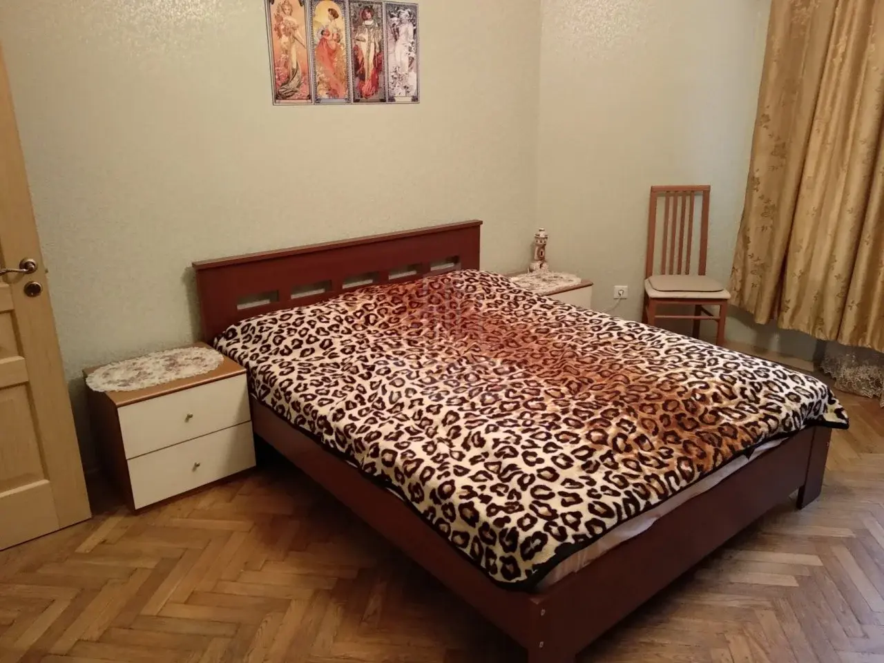 четырехкомнатная квартира в Санкт-Петербурге по адресу: Рылеева ул., 21
