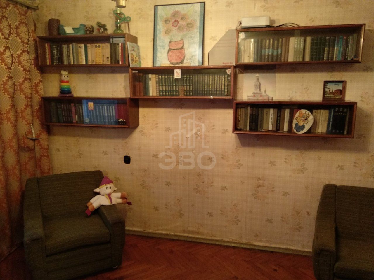 трехкомнатная квартира в Санкт-Петербурге по адресу: Замшина ул., 33