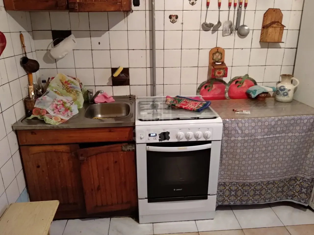 трехкомнатная квартира в Санкт-Петербурге по адресу: Замшина ул., 33