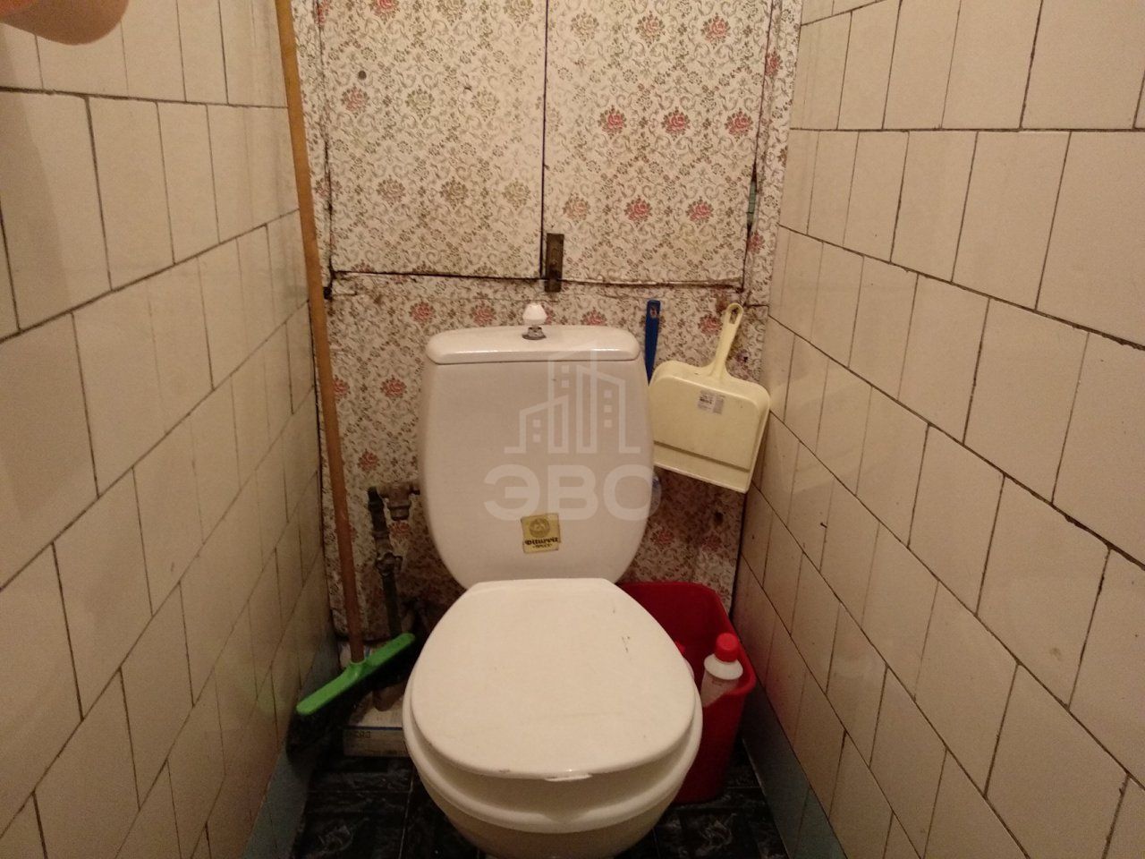 трехкомнатная квартира в Санкт-Петербурге по адресу: Замшина ул., 33