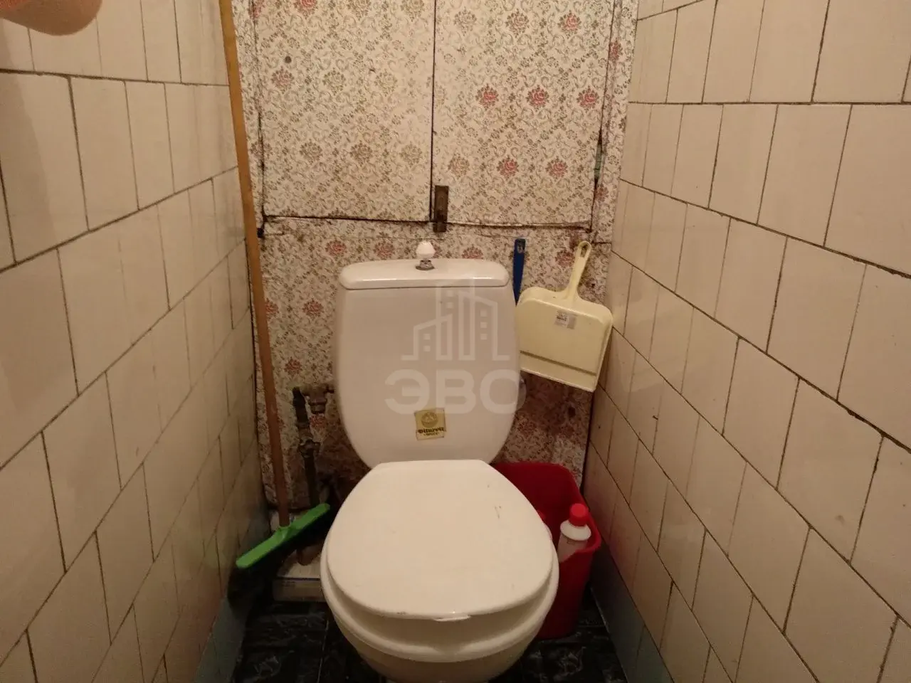 трехкомнатная квартира в Санкт-Петербурге по адресу: Замшина ул., 33