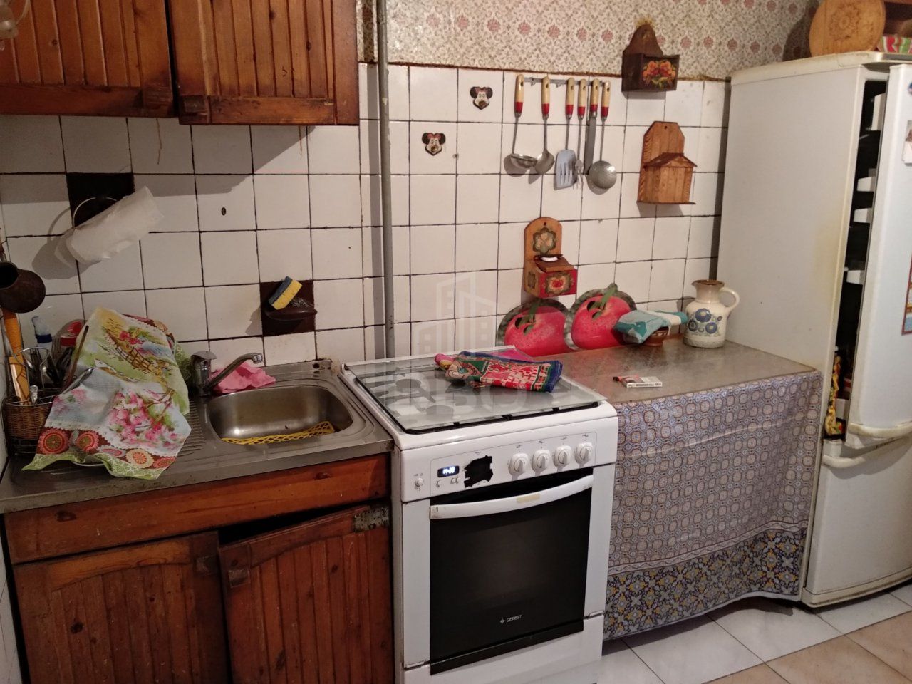 трехкомнатная квартира в Санкт-Петербурге по адресу: Замшина ул., 33