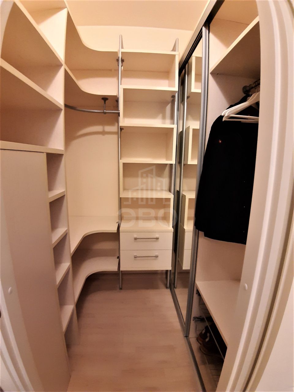 однокомнатная квартира в Санкт-Петербурге по адресу: Мебельная ул., 49/92