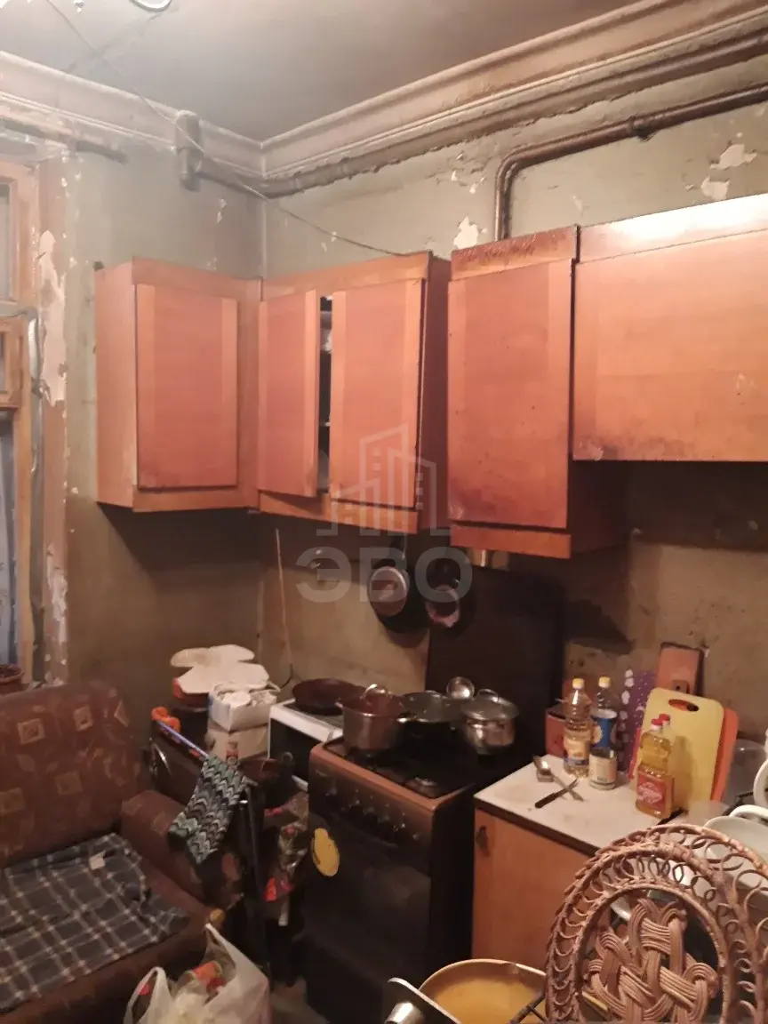 трехкомнатная квартира в Санкт-Петербурге по адресу: Стахановцев ул., 4А