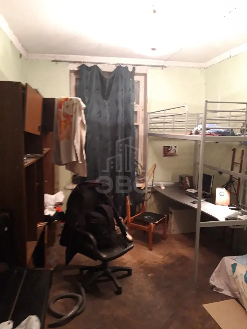трехкомнатная квартира в Санкт-Петербурге по адресу: Стахановцев ул., 4А
