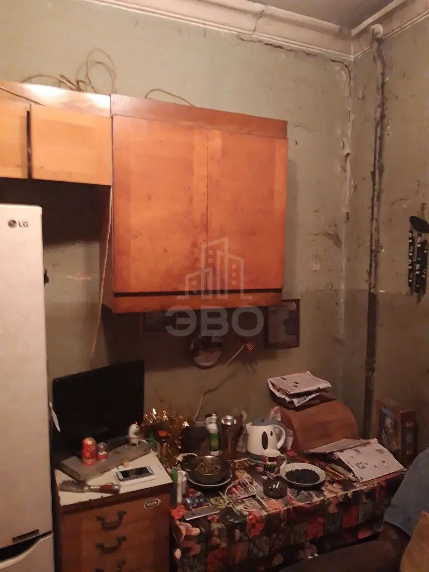 трехкомнатная квартира в Санкт-Петербурге по адресу: Стахановцев ул., 4А