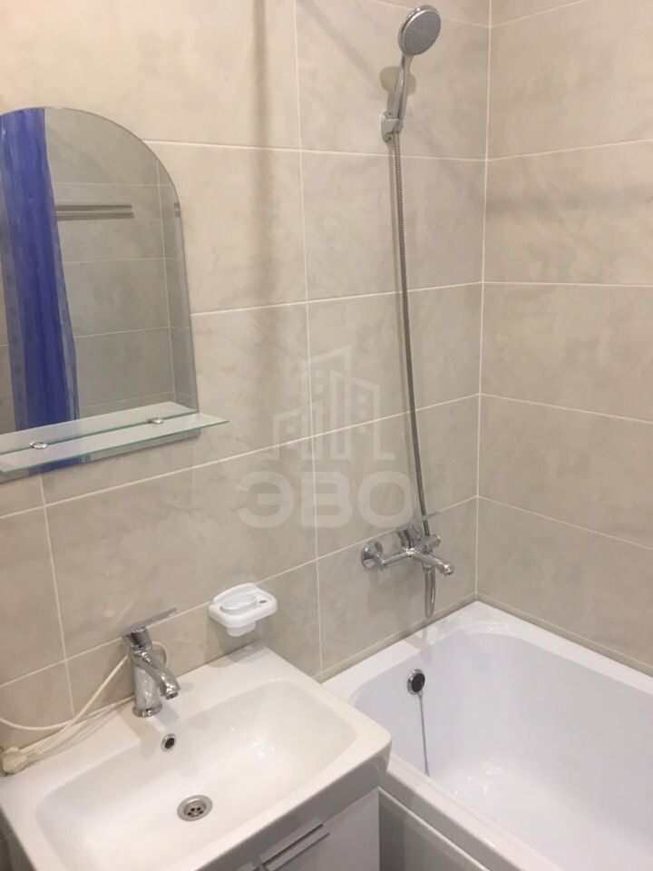 двухкомнатная квартира в Санкт-Петербурге по адресу: Кременчугская ул., 21, к 3