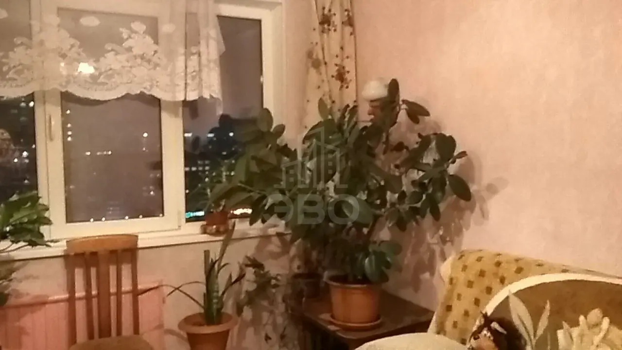 трехкомнатная квартира в Санкт-Петербурге по адресу: Октябрьская наб., 68