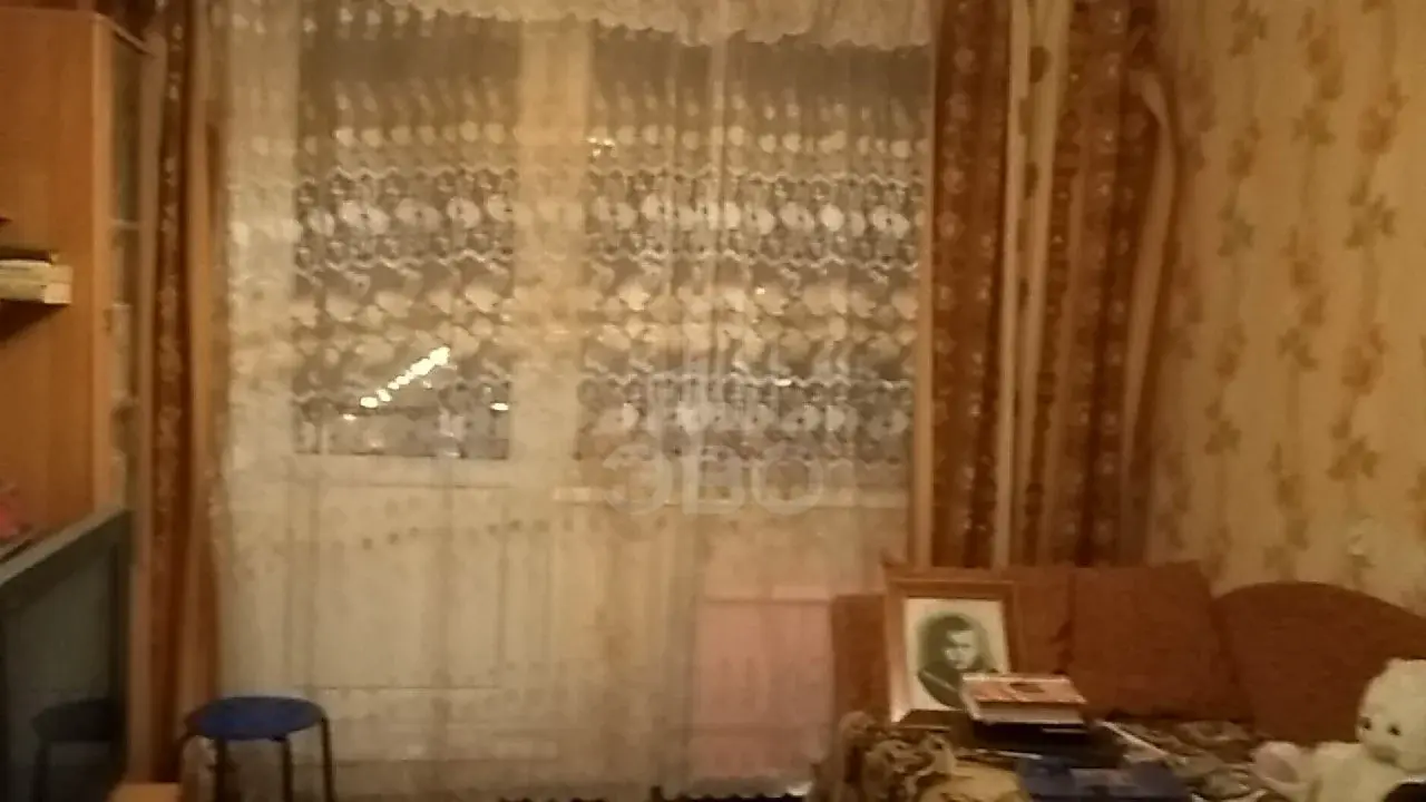 трехкомнатная квартира в Санкт-Петербурге по адресу: Октябрьская наб., 68