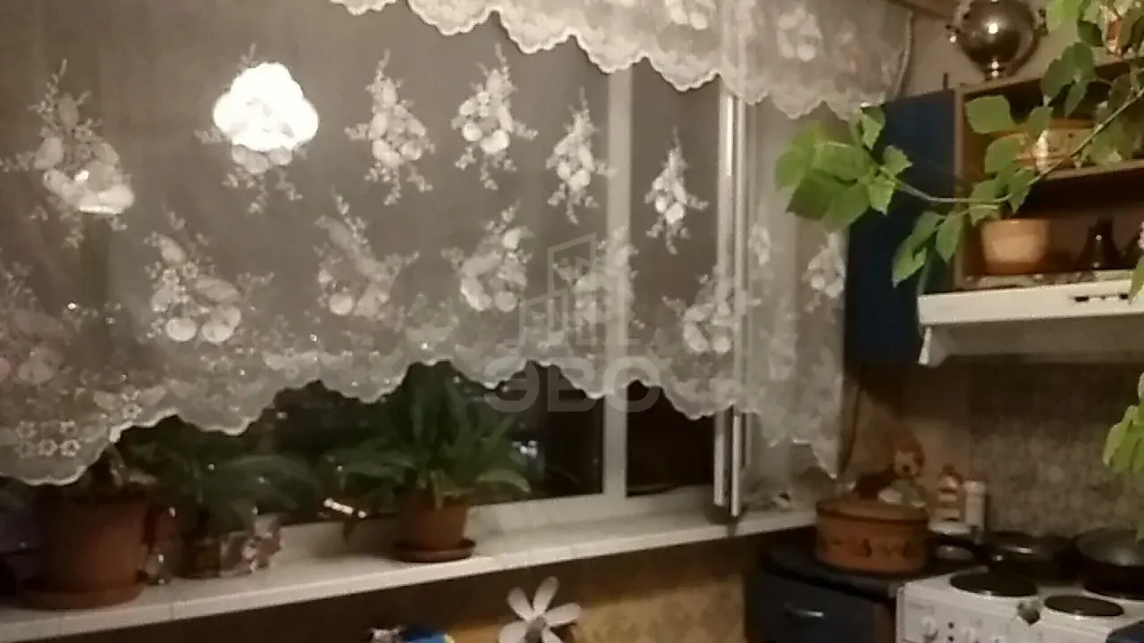 трехкомнатная квартира в Санкт-Петербурге по адресу: Октябрьская наб., 68