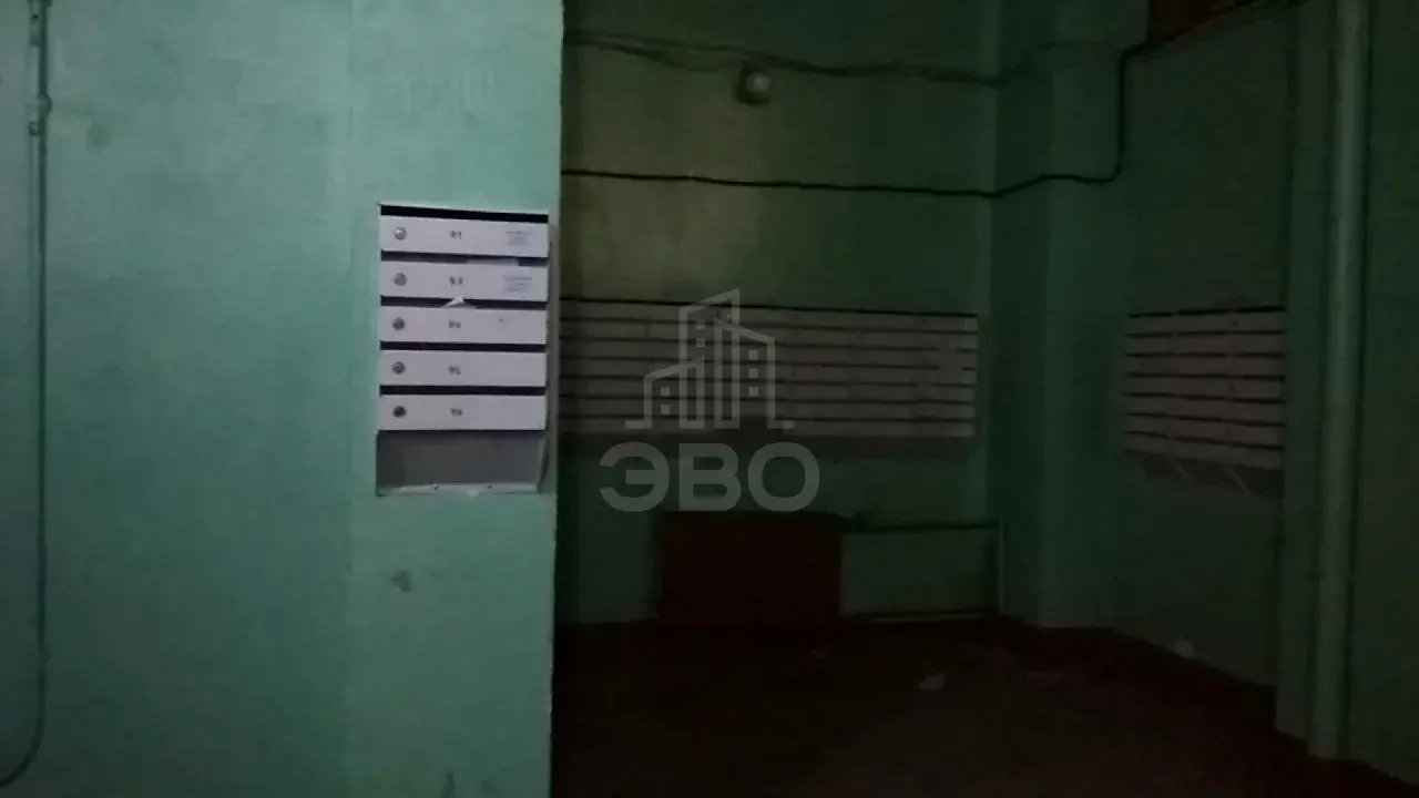 трехкомнатная квартира в Санкт-Петербурге по адресу: Октябрьская наб., 68