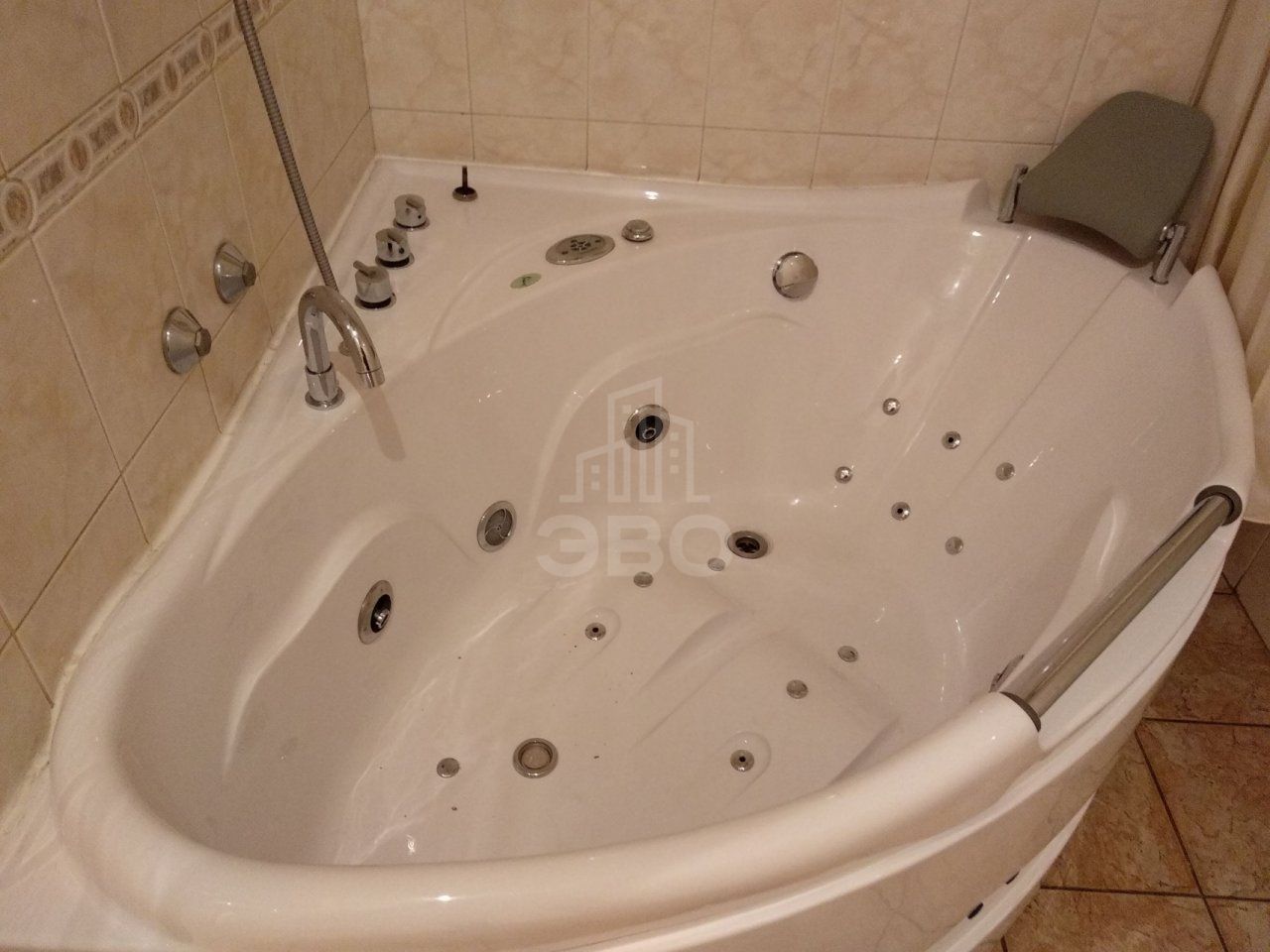 многокомнатная квартира в Санкт-Петербурге по адресу: Миллионная ул., 29