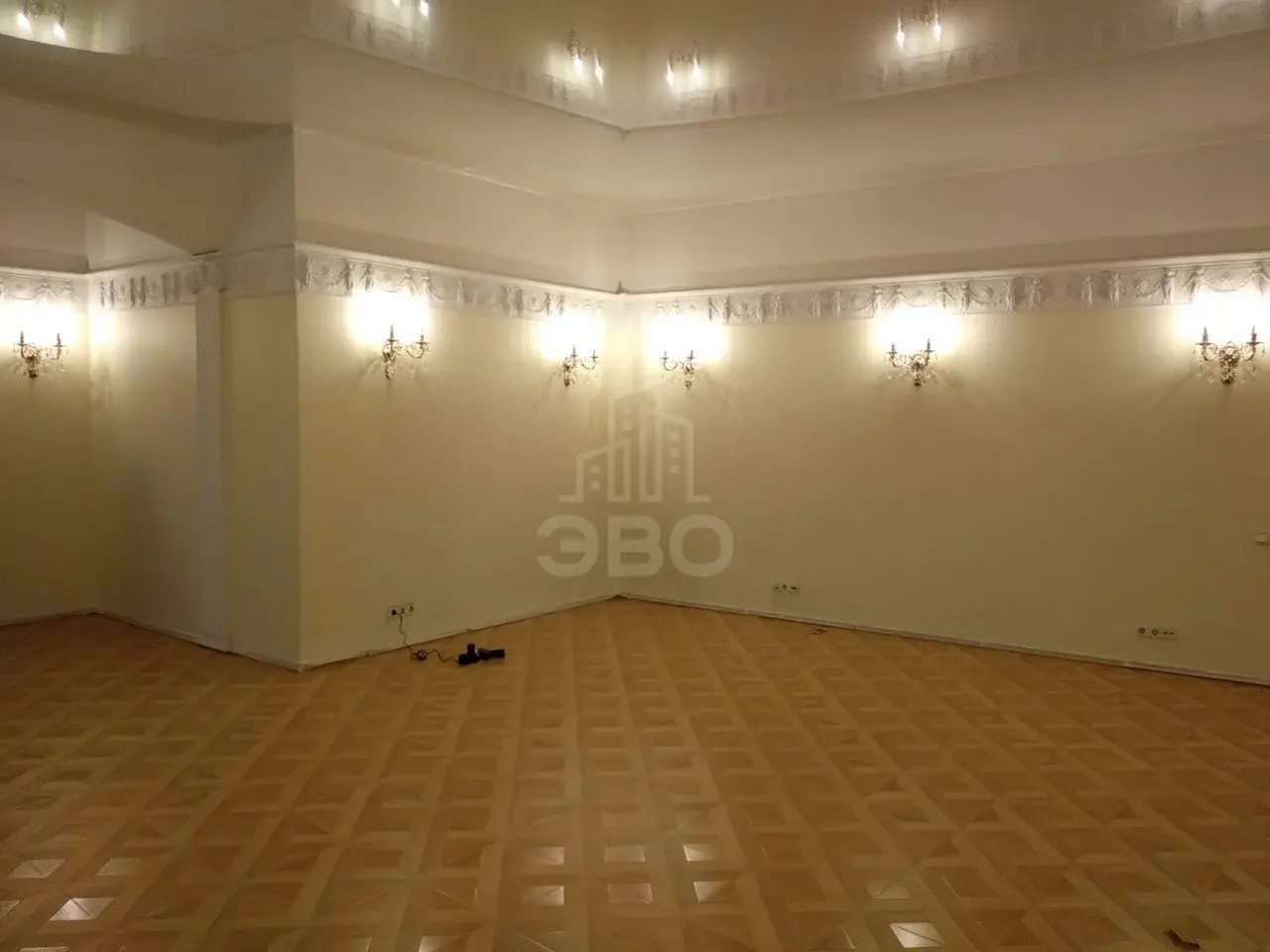 многокомнатная квартира в Санкт-Петербурге по адресу: Миллионная ул., 29
