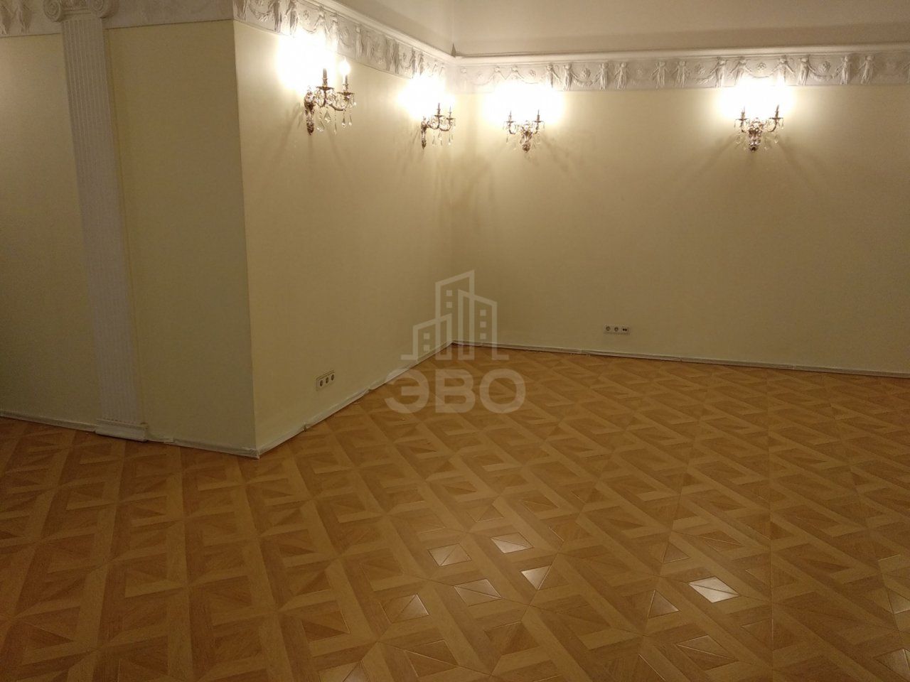 многокомнатная квартира в Санкт-Петербурге по адресу: Миллионная ул., 29