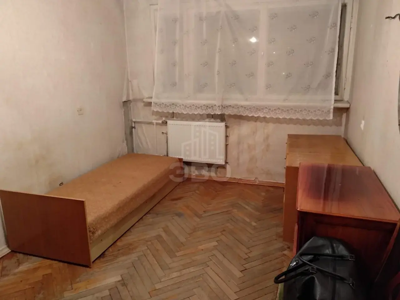 трехкомнатная квартира в Санкт-Петербурге по адресу: Учительская ул., 12, к 1