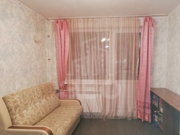 трехкомнатная квартира в Санкт-Петербурге по адресу: Десантников ул., 32