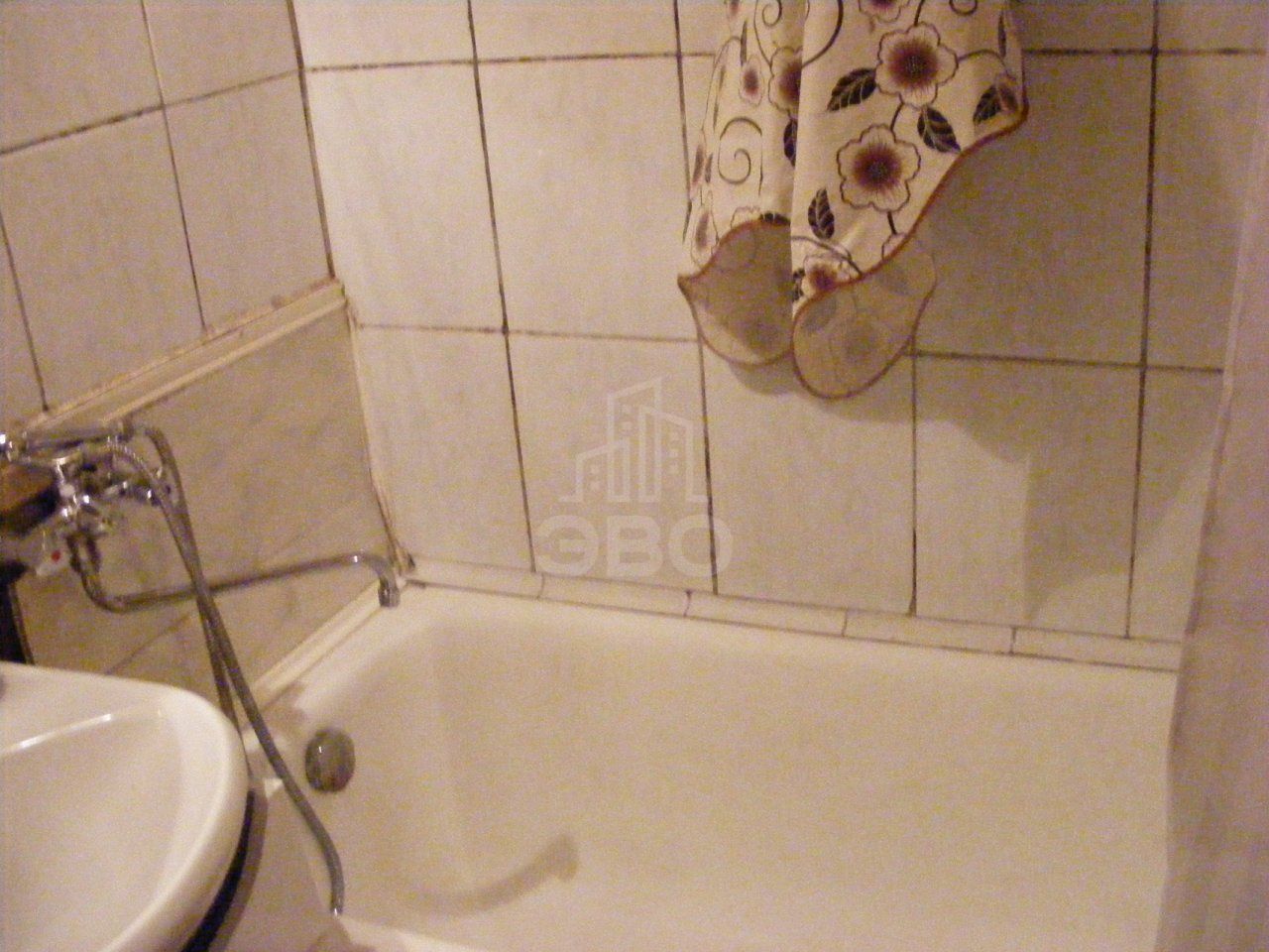 трехкомнатная квартира в Санкт-Петербурге по адресу: Десантников ул., 32